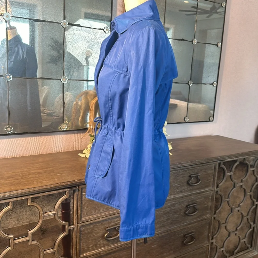 Vince Camuto waist length blue trench coat
